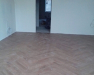 настил пвх плитки елочкой Forbo Allura Flex Wood